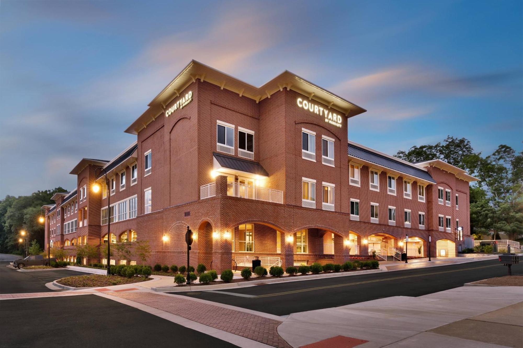 Courtyard By Marriott Atlanta Duluth Downtown Ξενοδοχείο Εξωτερικό φωτογραφία